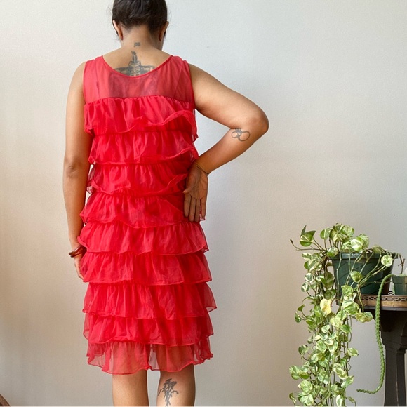 Elegant Red Ruffle Dress - Picture 3 of 5